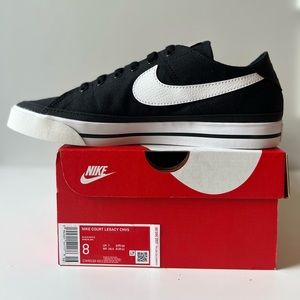 NIKE Court Legacy CNVS